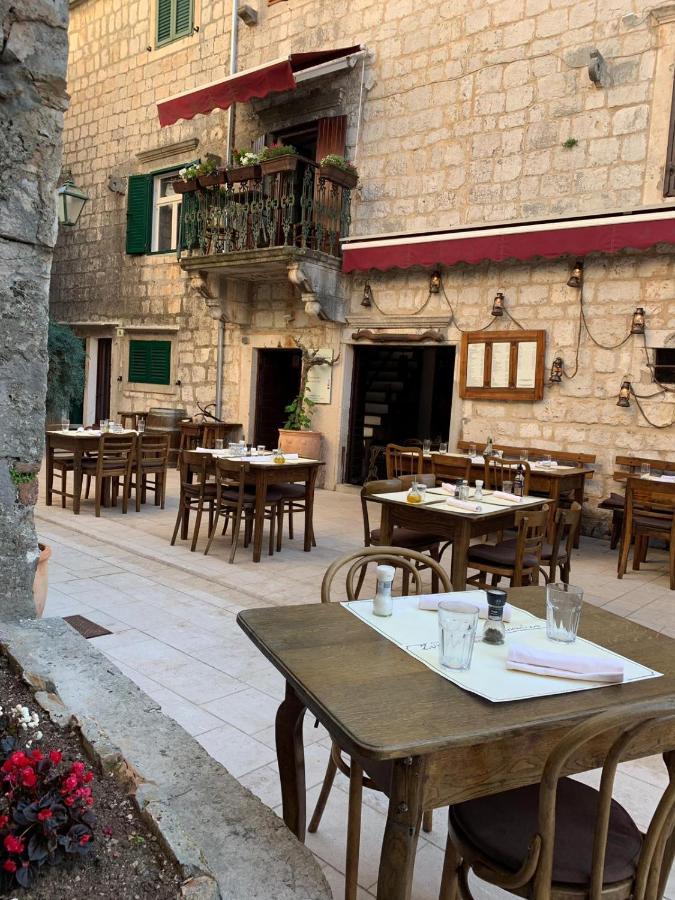Residence Bella Stari Grad  Bagian luar foto