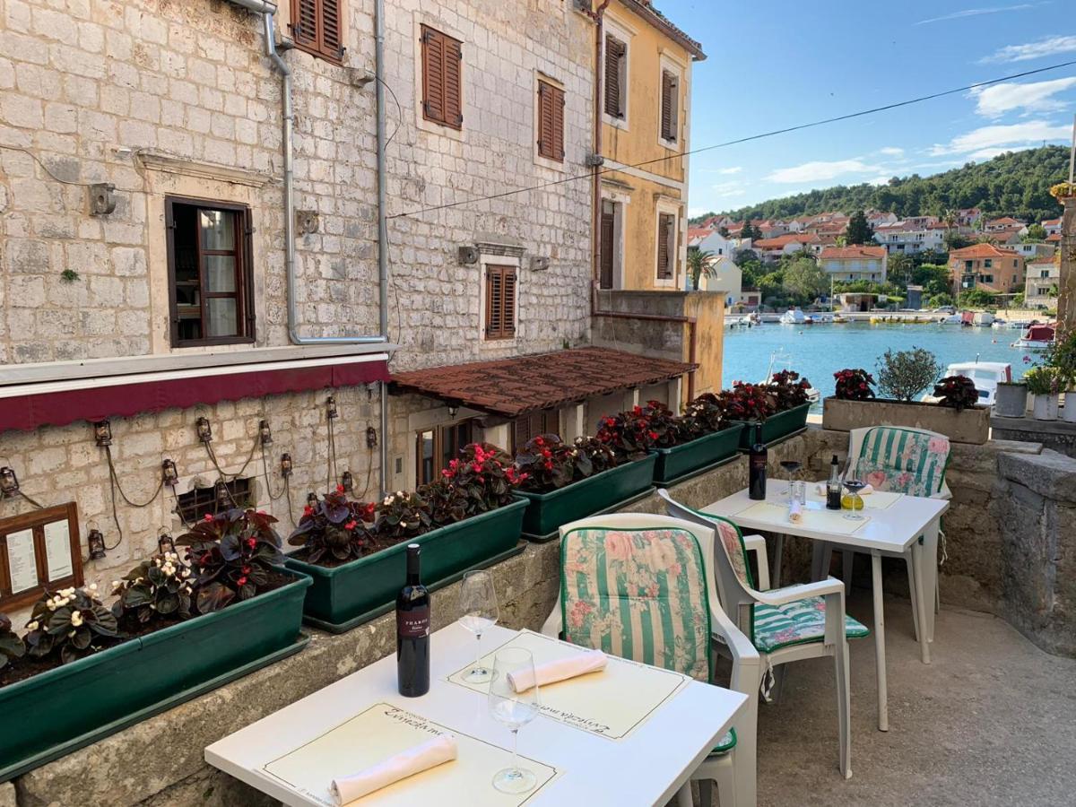 Residence Bella Stari Grad  Bagian luar foto