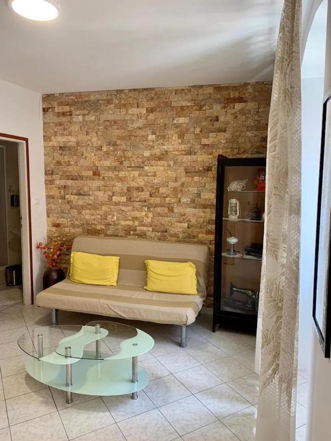 Residence Bella Stari Grad  Bagian luar foto