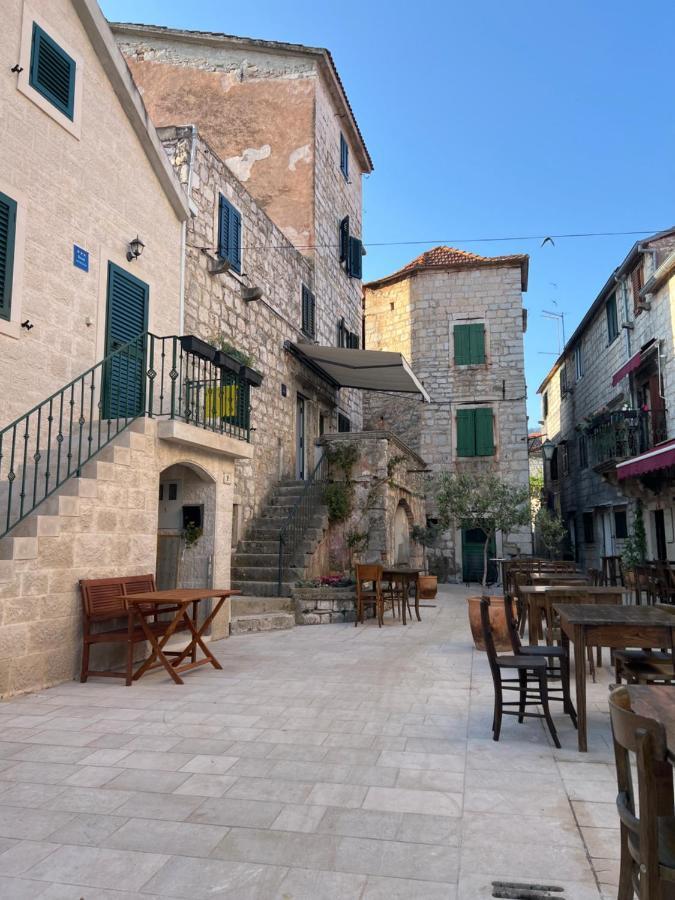 Residence Bella Stari Grad  Bagian luar foto