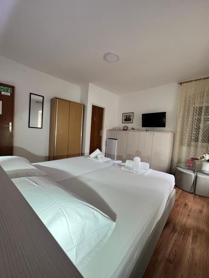 Residence Bella Stari Grad  Bagian luar foto